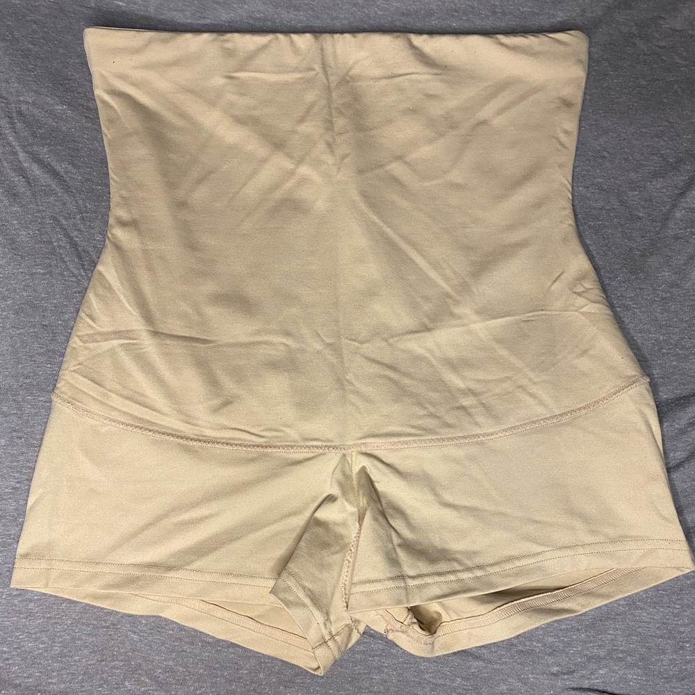 Maidenform butt lifting compressing shapewear